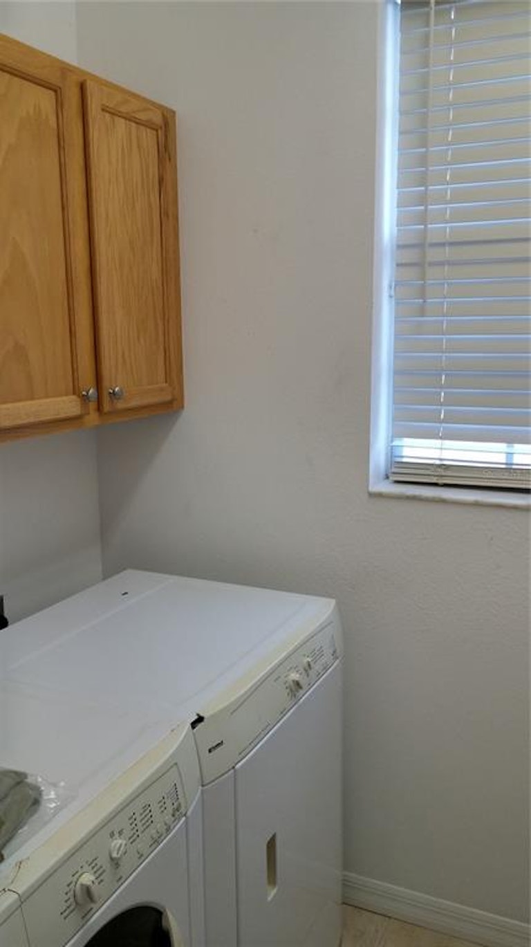 Photo 17 of 24 - 2111 Park Crescent Dr, Land O Lakes, FL 34639