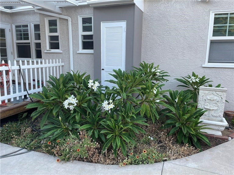 Photo 6 of 16 - 13422 Walnut St, Whittier, CA 90602