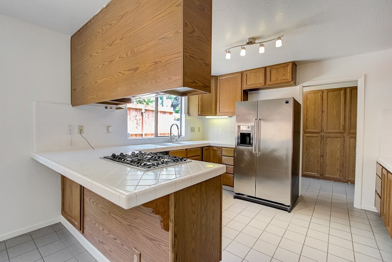 Photo 4 of 36 - 4232 Empire Way, Carmichael, CA 95608
