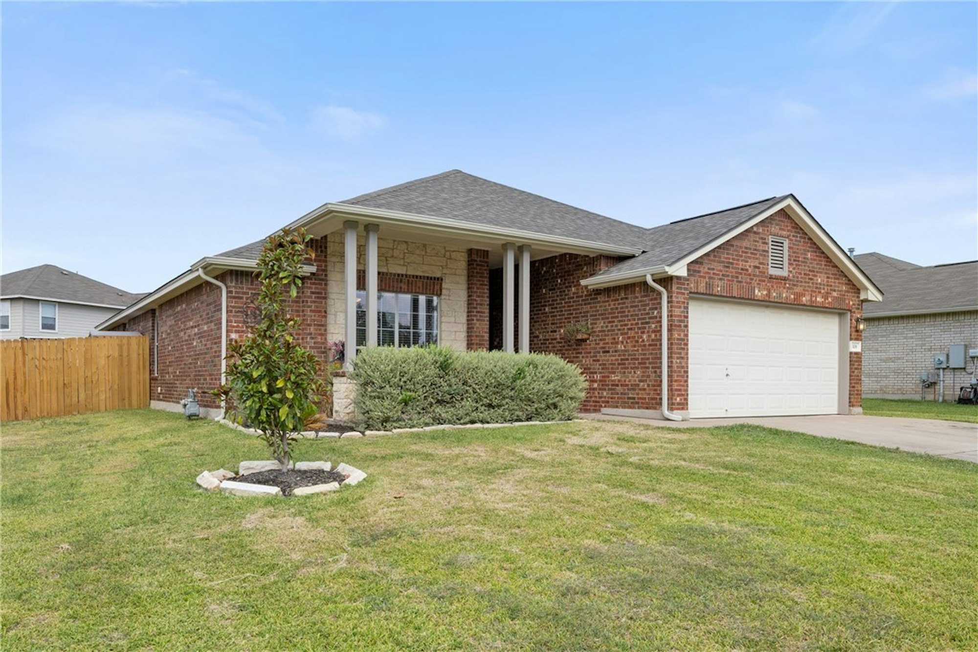 Photo 1 of 27 - 106 Dove Song Dr, Leander, TX 78641