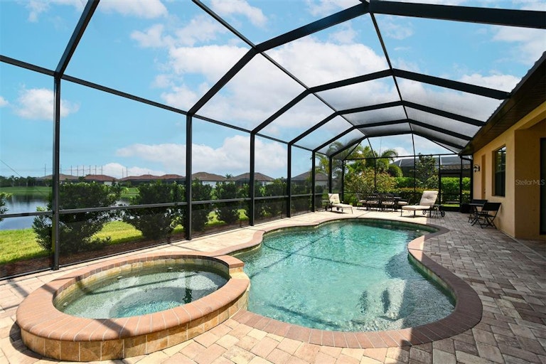 Photo 37 of 94 - 704 Moorings Way, Bradenton, FL 34212