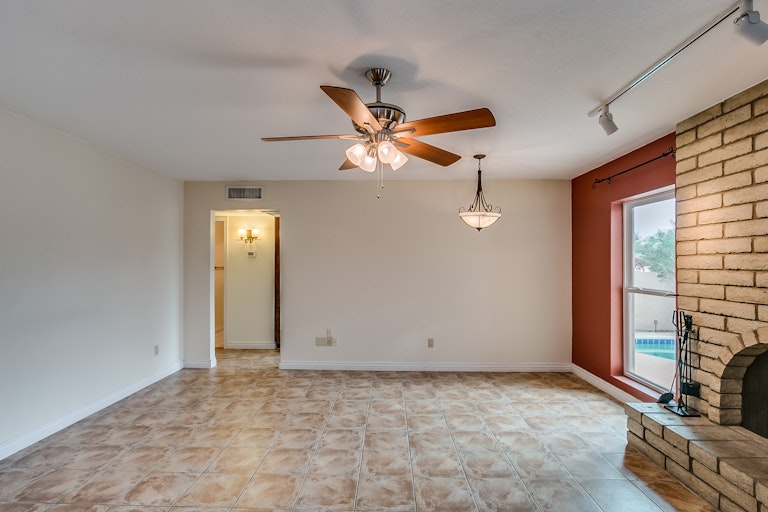 Photo 11 of 33 - 6309 E Acoma Dr, Scottsdale, AZ 85254