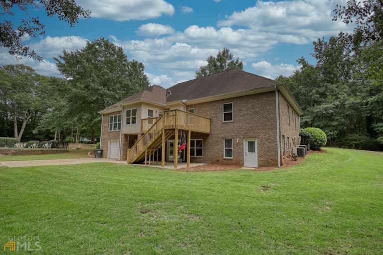 Photo 6 of 50 - 235 Newton Ridge Dr, Covington, GA 30014