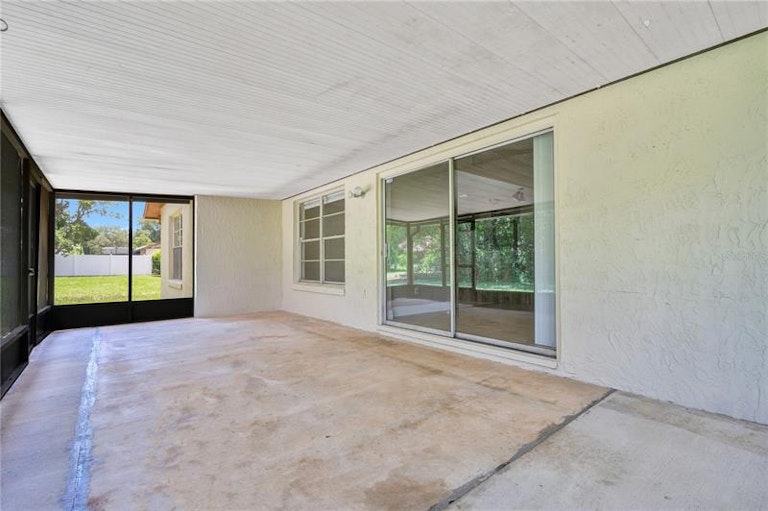 Photo 22 of 33 - 9425 Cannon Dr, Orlando, FL 32817