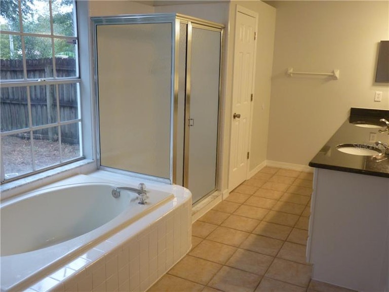 Photo 11 of 22 - 5109 Mystic Point Ct, Orlando, FL 32812