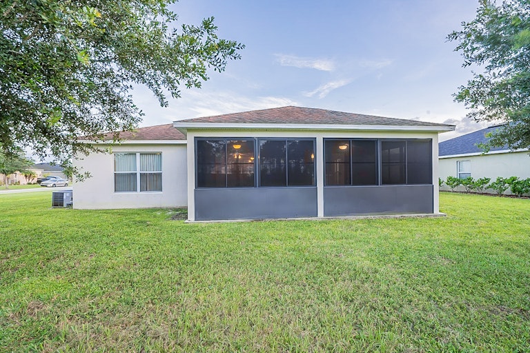 Photo 5 of 24 - 100 Mulberry Branch Ct, Daytona Beach, FL 32124