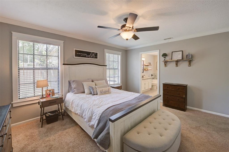 Photo 21 of 48 - 4918 Dobbin Springs Ln, Kingwood, TX 77345