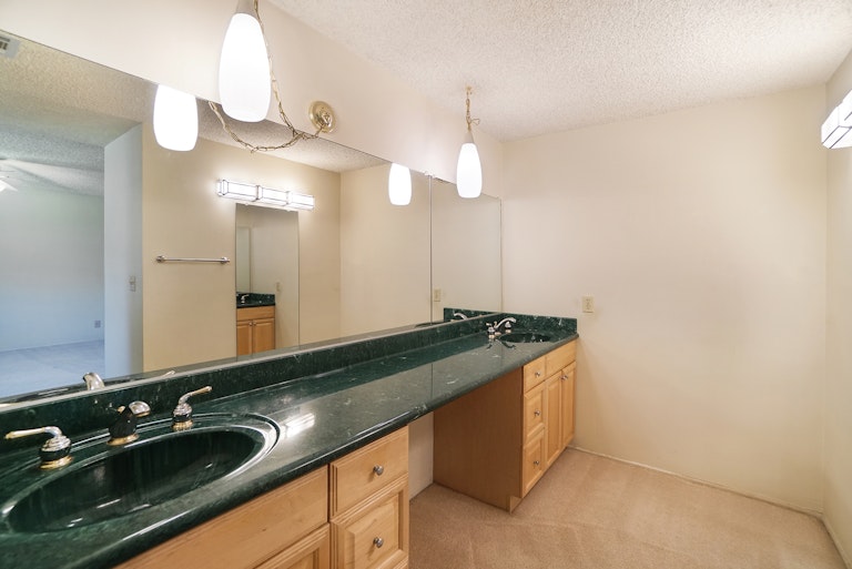 Photo 16 of 17 - 25118 Jaclyn Ave, Moreno Valley, CA 92557