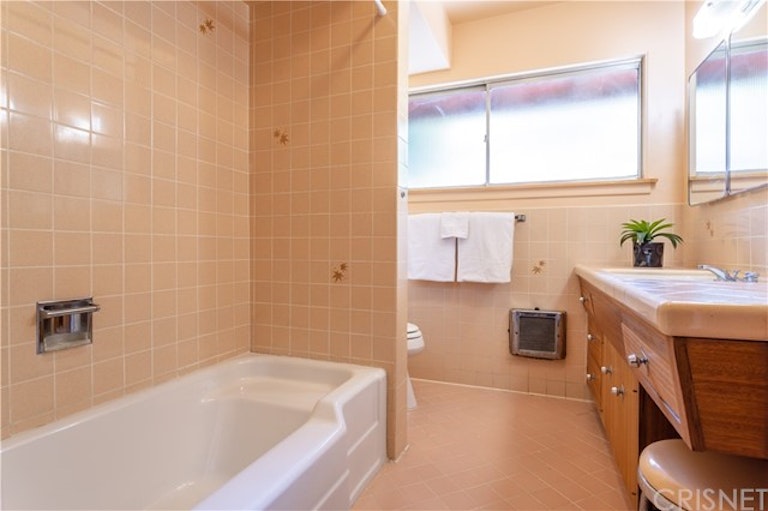 Photo 19 of 35 - 10429 Pearson Pl, Sunland, CA 91040