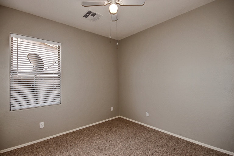 Photo 12 of 20 - 7412 W Wolf St, Phoenix, AZ 85033