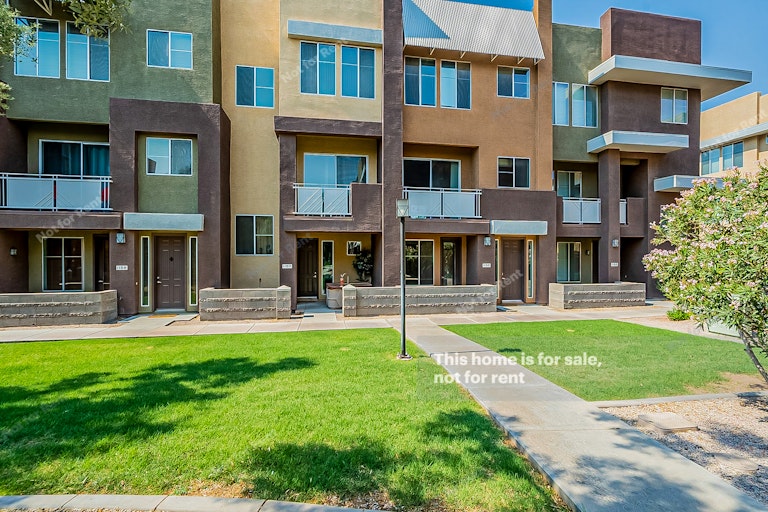 Photo 1 of 26 - 6745 N 93rd Ave #1156, Glendale, AZ 85305