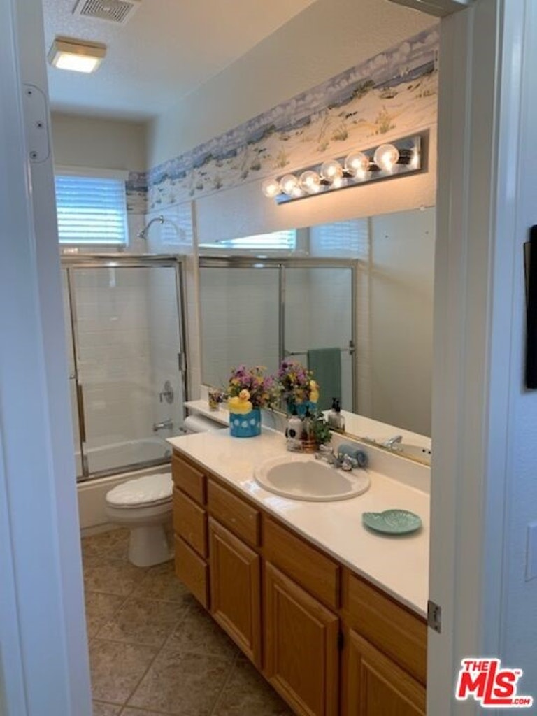 Photo 26 of 54 - 4907 Singing Hills Dr, Banning, CA 92220