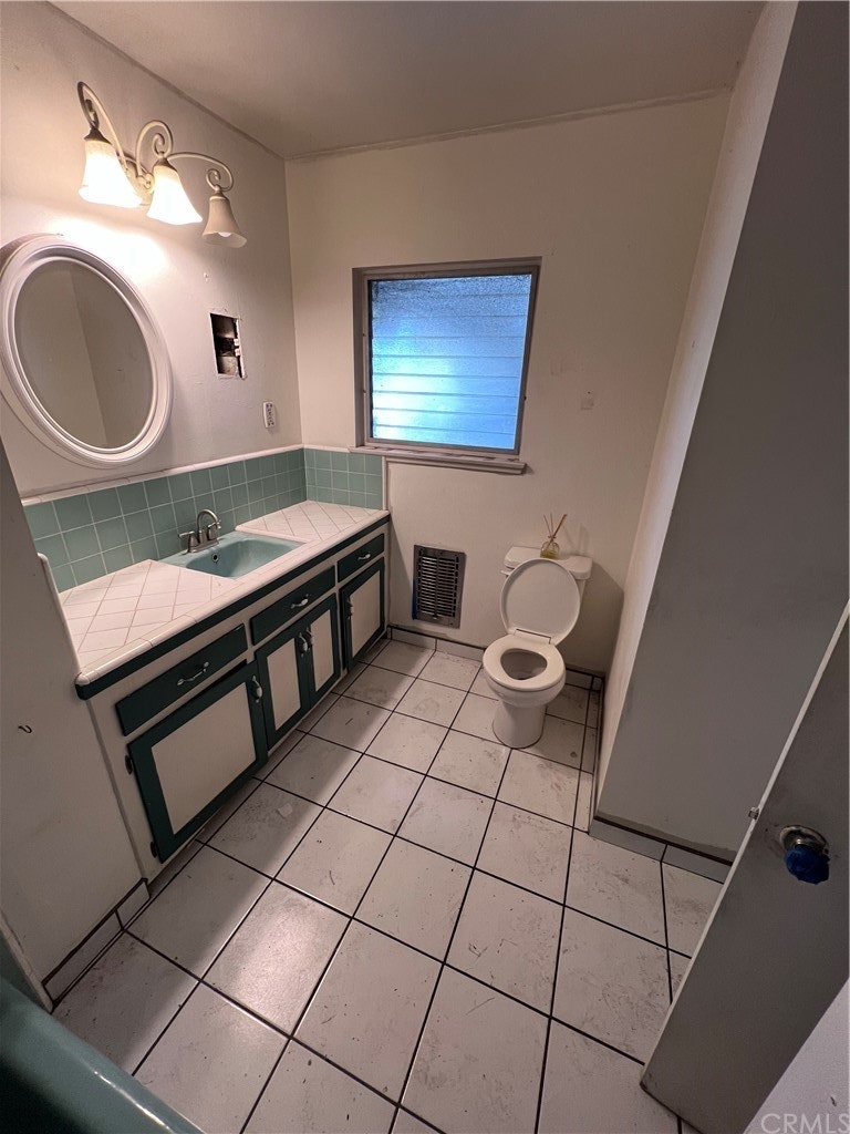 Photo 11 of 18 - 10403 Messina Dr, Whittier, CA 90603