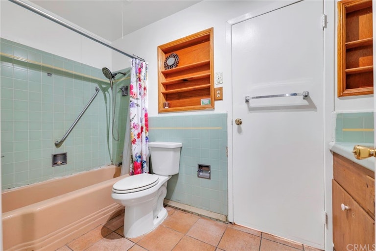 Photo 16 of 47 - 7814 McGroarty St, Sunland, CA 91040