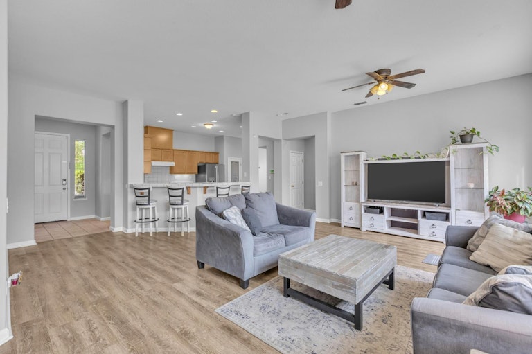 Photo 8 of 55 - 7831 Lahontan Ct, Sacramento, CA 95829