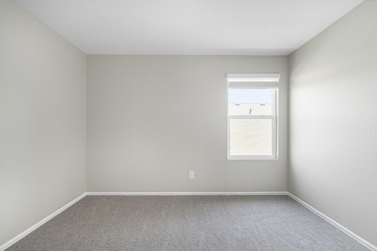 Photo 16 of 17 - 12625 E 104th Pl, Commerce City, CO 80022
