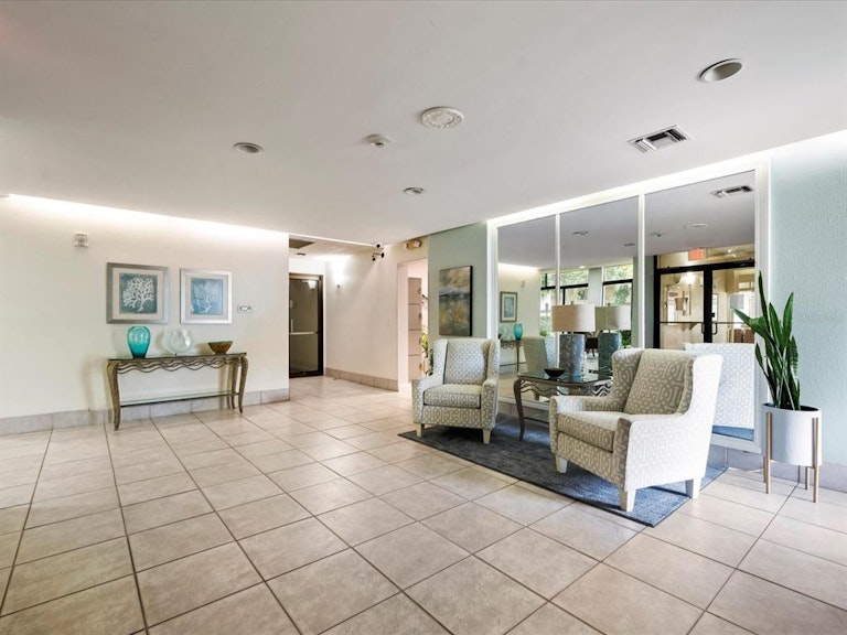 Photo 32 of 60 - 660 Island Way #502, Clearwater Beach, FL 33767
