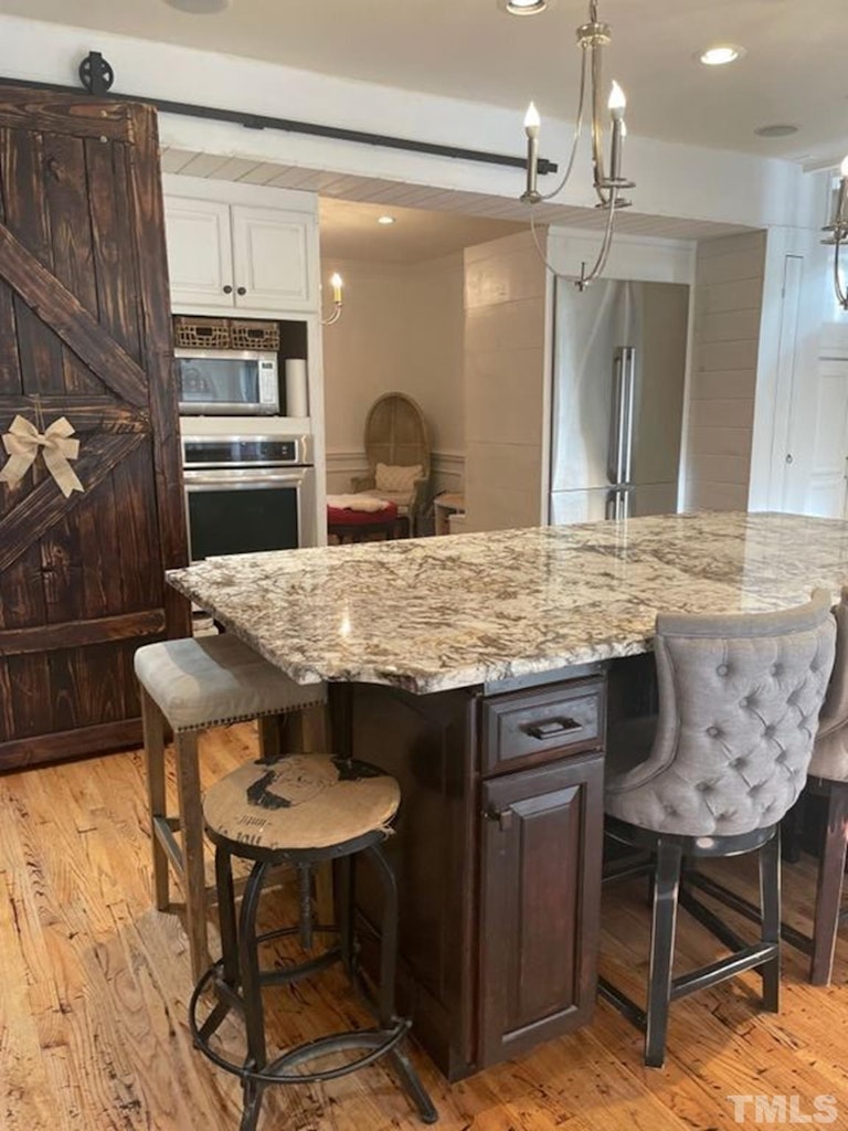 Photo 11 of 49 - 1204 Queensferry Rd, Cary, NC 27511
