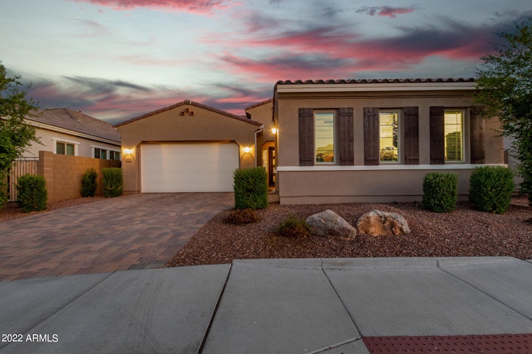 Photo 2 of 47 - 9731 W Foothill Dr, Peoria, AZ 85383