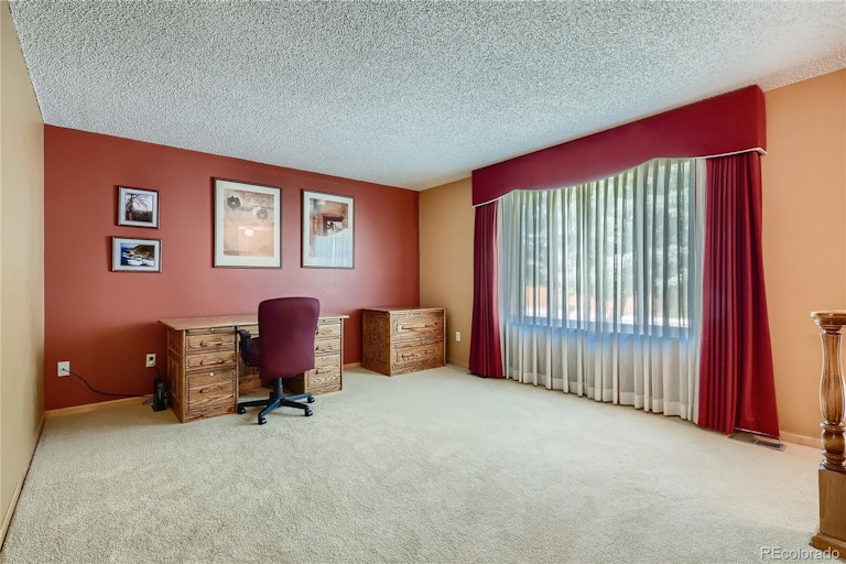 Photo 4 of 35 - 8806 W Geddes Pl, Littleton, CO 80128