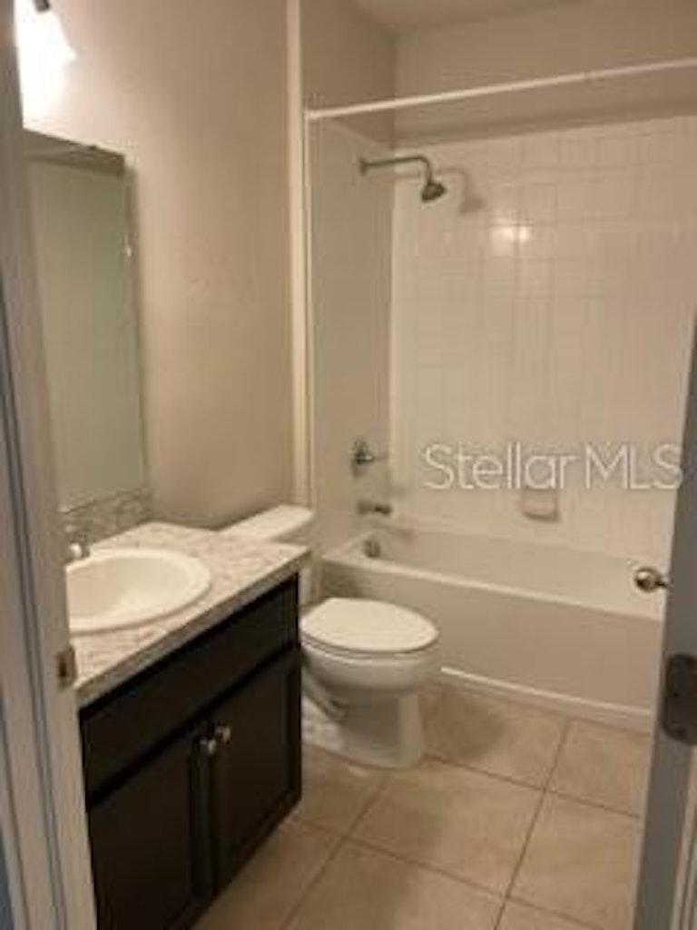 Photo 14 of 17 - 14558 Haddon Mist Dr, Wimauma, FL 33598