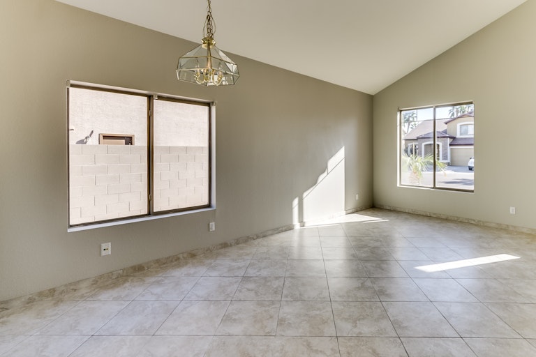Photo 13 of 32 - 15950 W Statler St, Surprise, AZ 85374