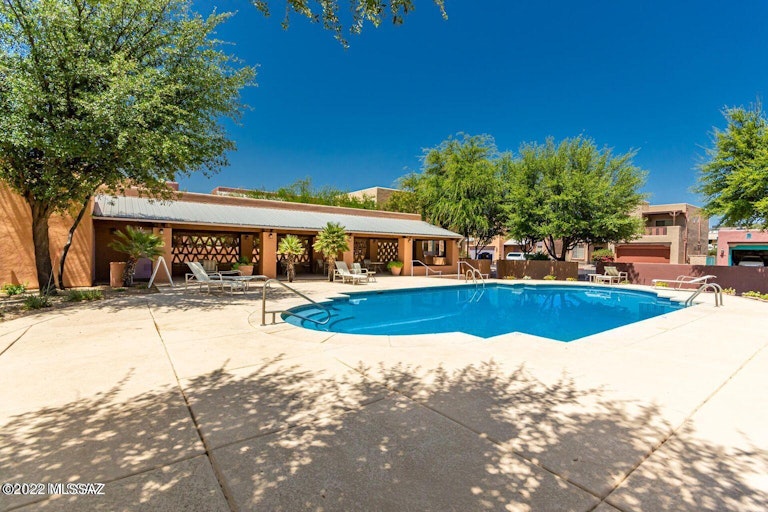 Photo 33 of 35 - 5312 E Calle Vista De Colores, Tucson, AZ 85711