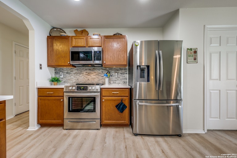 Photo 7 of 25 - 3630 Crimson Star, San Antonio, TX 78261