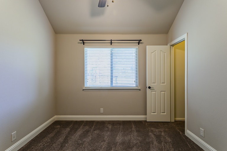 Photo 15 of 27 - 902 Calder Ct, Anna, TX 75409