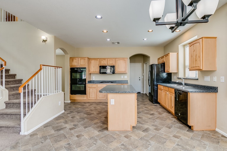 Photo 2 of 45 - 8320 S 47th Ave, Laveen, AZ 85339