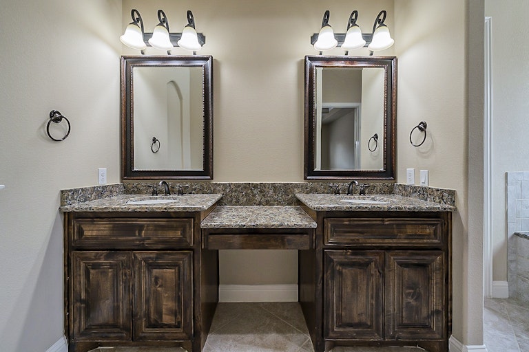 Photo 28 of 45 - 1326 Bastrop Glen Ln, League City, TX 77573