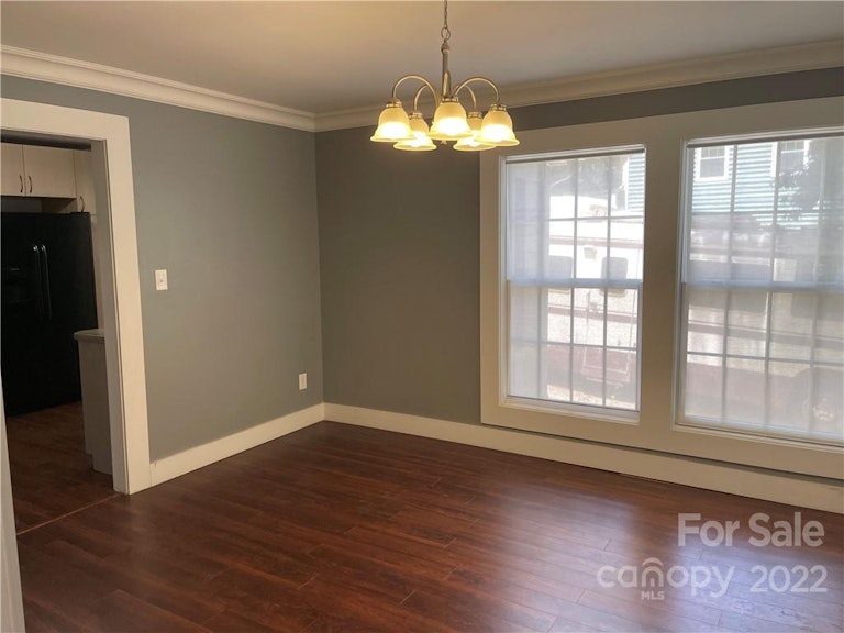 Photo 9 of 37 - 14108 Mill House Dr, Matthews, NC 28105