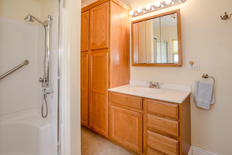 Photo 17 of 56 - 134 1st St, Woodland, CA 95695
