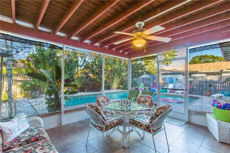 Photo 22 of 25 - 3075 Roberta St, Largo, FL 33771