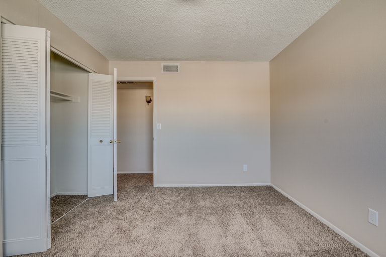 Photo 21 of 28 - 4239 N Miller Rd, Scottsdale, AZ 85251
