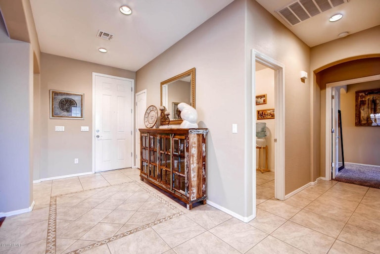 Photo 5 of 28 - 6233 W Bajada Rd, Phoenix, AZ 85083