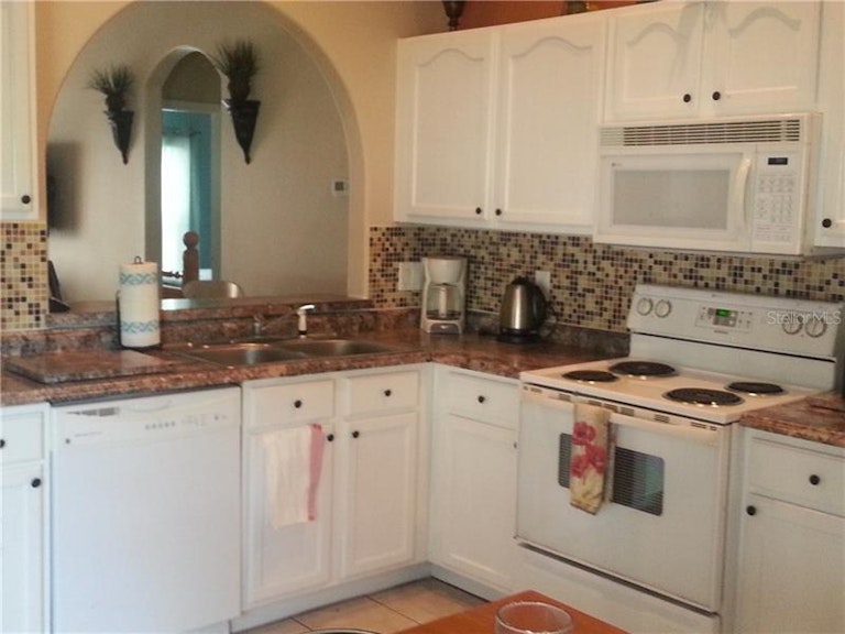 Photo 4 of 25 - 2503 Osprey Creek Ct, Kissimmee, FL 34747