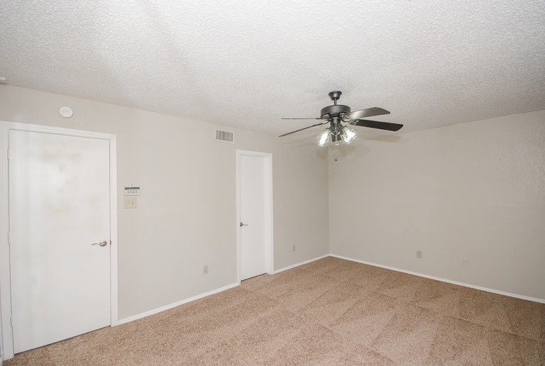 Photo 20 of 30 - 3123 Mayfair Dr, Carrollton, TX 75007