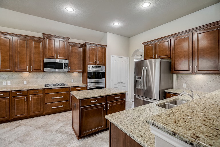 Photo 32 of 45 - 115 Bellagio Dr, Austin, TX 78734