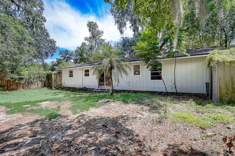 Photo 36 of 43 - 6215 Ogden Rd, Jacksonville, FL 32216