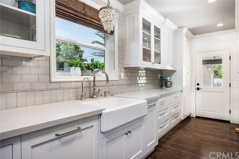 Photo 11 of 35 - 2310 N Heliotrope Dr, Santa Ana, CA 92706