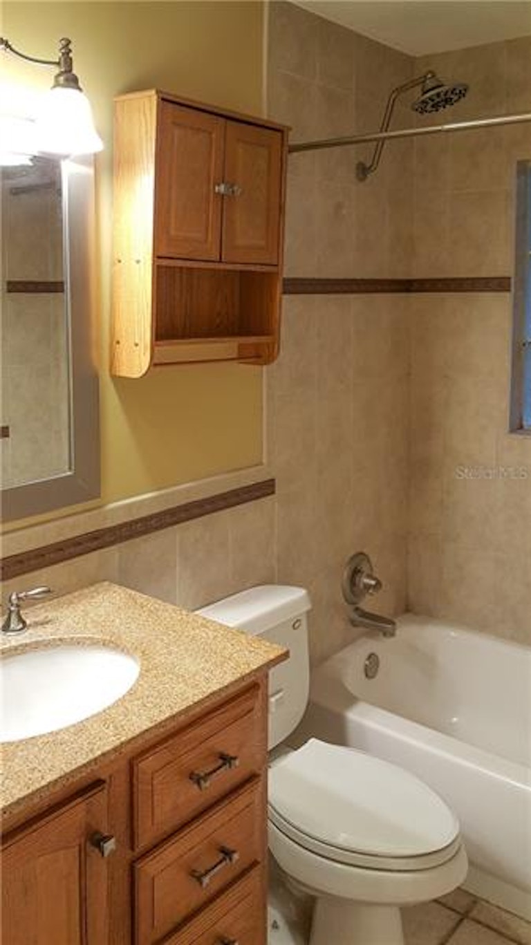 Photo 19 of 24 - 922 Mill Creek Rd, Bradenton, FL 34212