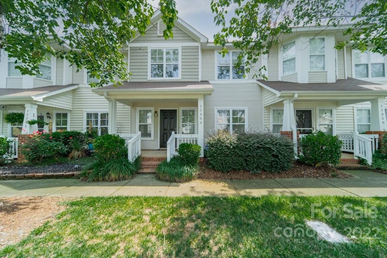 Photo 1 of 33 - 17360 Villanova Rd, Huntersville, NC 28078