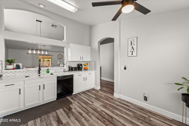 Photo 8 of 29 - 3309 N 85th Ln, Phoenix, AZ 85037