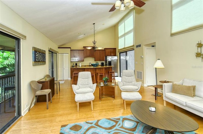 Photo 9 of 77 - 306 Pine Run Dr, Osprey, FL 34229