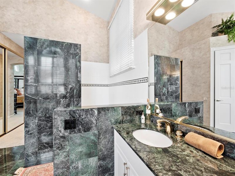 Photo 33 of 68 - 617 Weston Pointe Ct, Longboat Key, FL 34228
