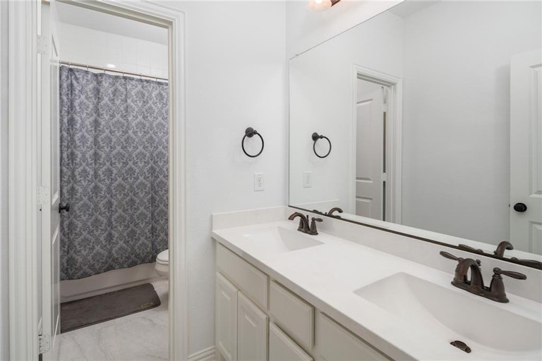 Photo 18 of 40 - 1317 Skyflower Ln, Celina, TX 75009