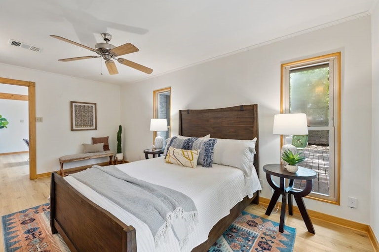 Photo 14 of 26 - 12904 Trailwood Rd, Austin, TX 78727
