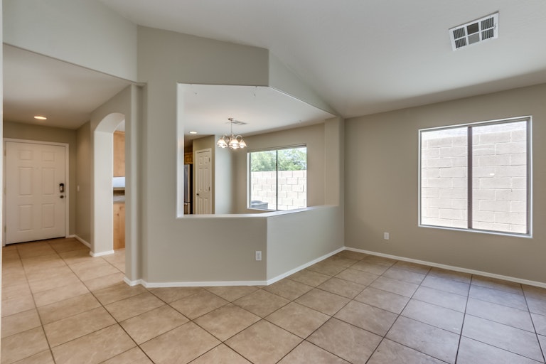 Photo 8 of 35 - 27427 N 63rd Dr, Phoenix, AZ 85083