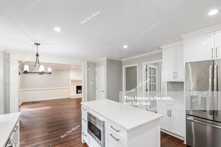 Photo 12 of 26 - 4908 Ten Ten Rd, Apex, NC 27539